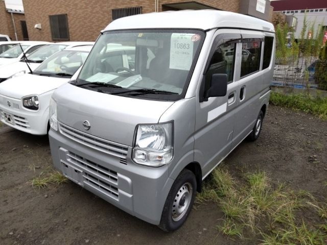 10863 Nissan Clipper van DR17V 2015 г. (LUM Tokyo Nyusatsu)